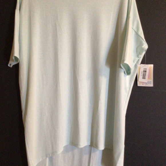 LuLaRoe Solid Light Mint Irma Tunic Tee/Small - Picture 1 of 4